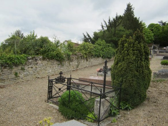 Camille Doncieux grave in Venteuil, France