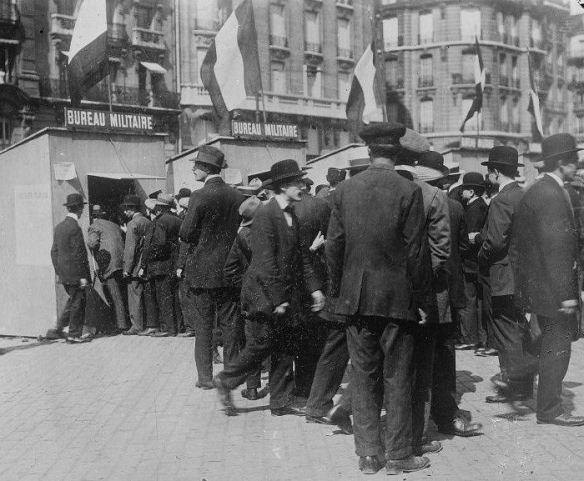 Lines form for French mobilization at Gare de Lyon train station in Paris. The official order was given at 4 pm on Saturday, August 1st, beginning the initial call-up of a million men for the French Army. Source: http://www.historyplace.com/worldhistory/firstworldwar/fr-mobilize.htm